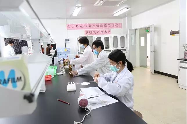 【初心如磐，使命在肩】我为药品研发昼夜攻关，你为抗疫支援远走湖北