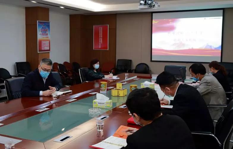 广药集团总司理杨军到白云山皇冠现金公司调研