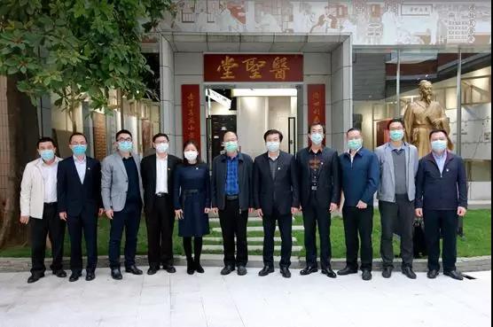 广州市国资委向导来白云山皇冠现金公司调研